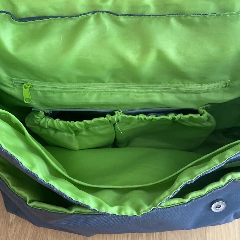 Eddie Bauer Adjustable Strap/ Many Compartments Baby Bag